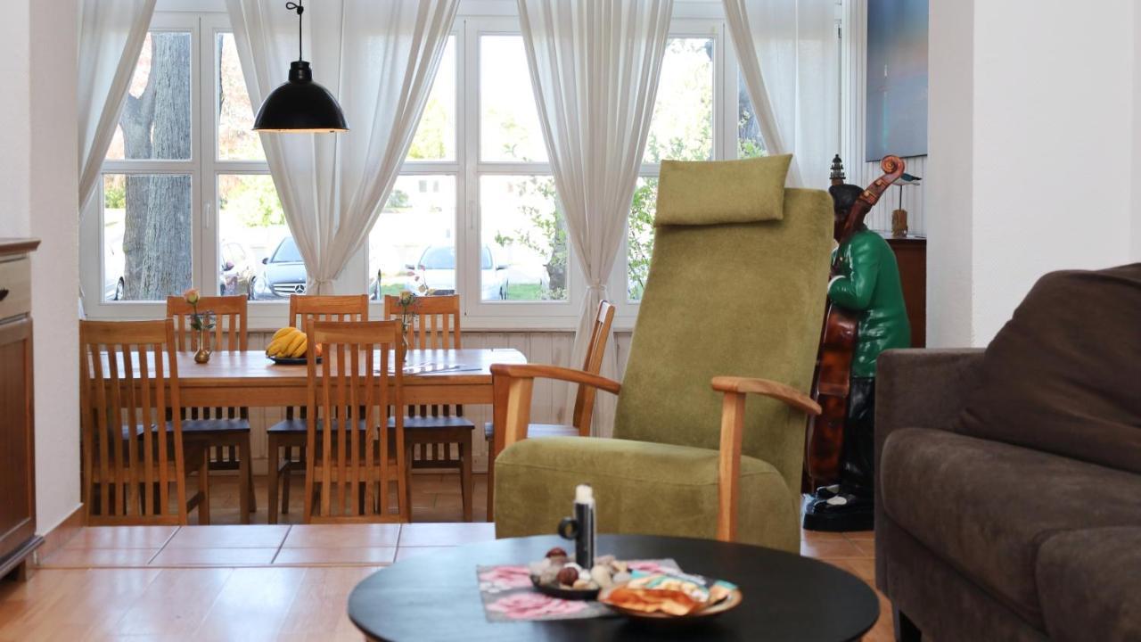 Ferienwohnungen -Am Strom 41- In Warnemuende ロストック エクステリア 写真